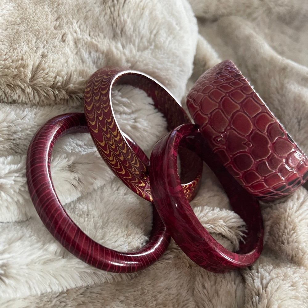 EUC Bangle Bracelet Set, Burgundy, One Size, $39